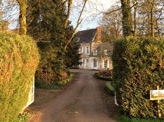 Manoir De Curty