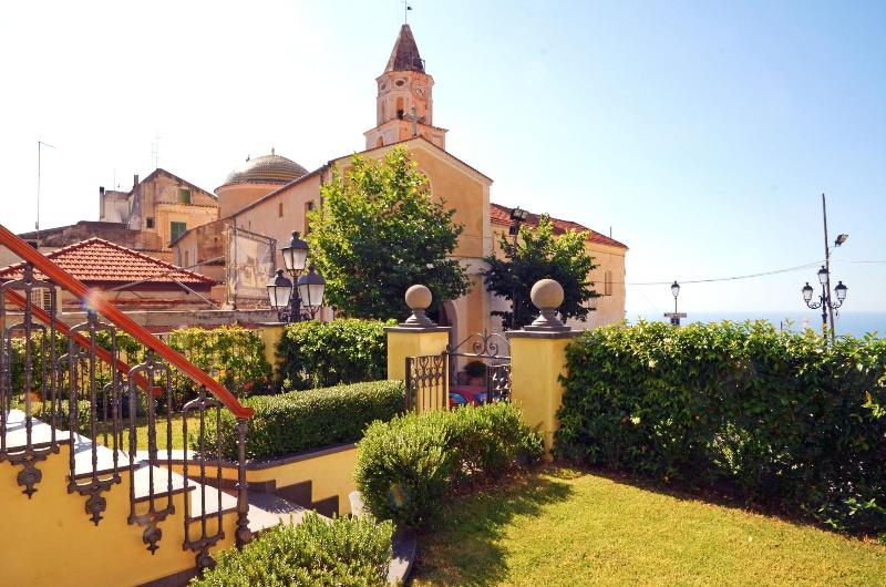 Villa Maria - Genel