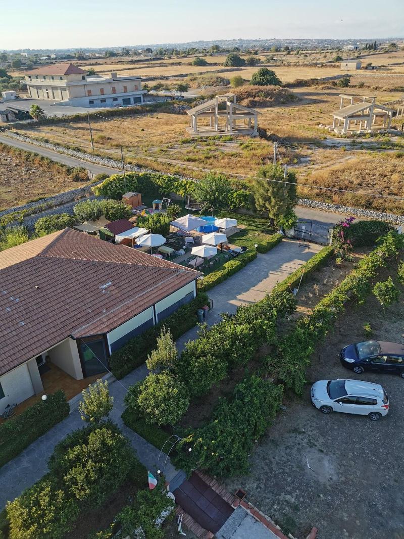Villa Rosa - Genel