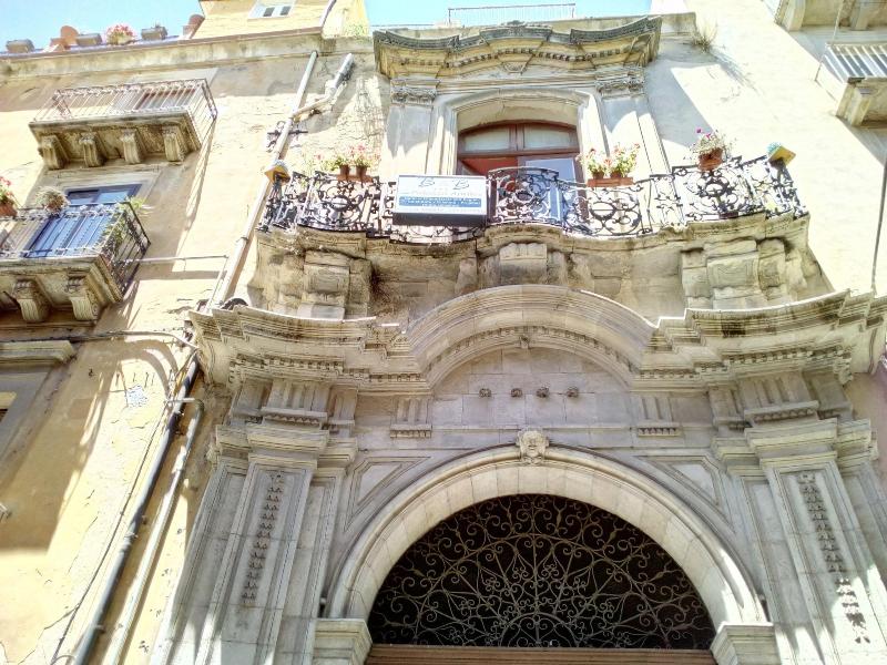 Palazzo Aprile - Genel