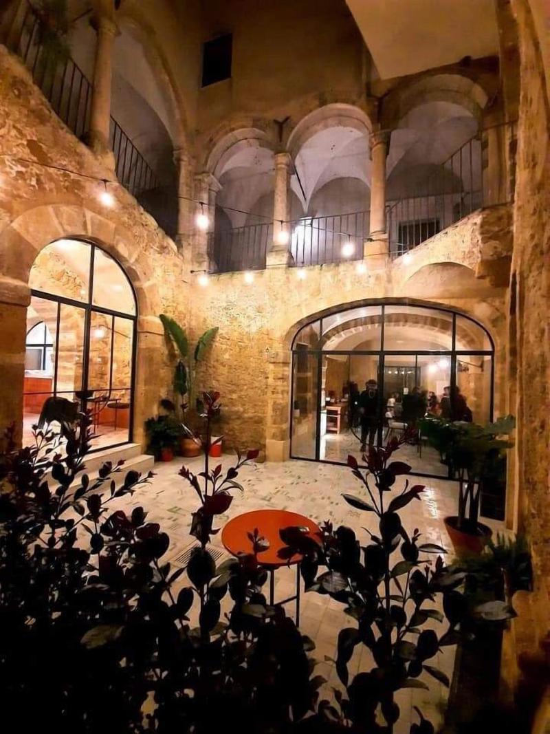 Palazzo Aprile - Genel