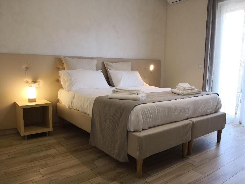 Michelangelo Home B&B - Oda