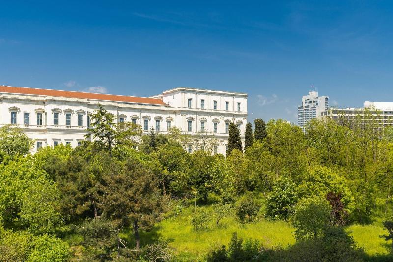 The Ritz-Carlton, Istanbul - Genel