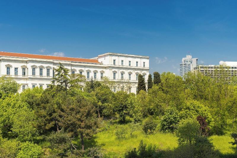 The Ritz-Carlton, Istanbul - Genel