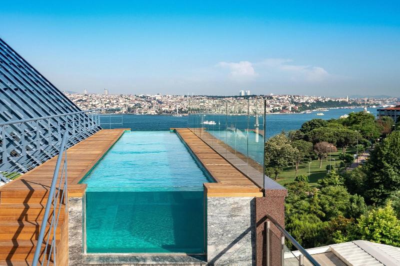 The Ritz-Carlton, Istanbul - Havuz