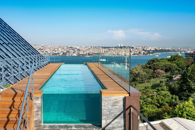 The Ritz-Carlton, Istanbul - Havuz
