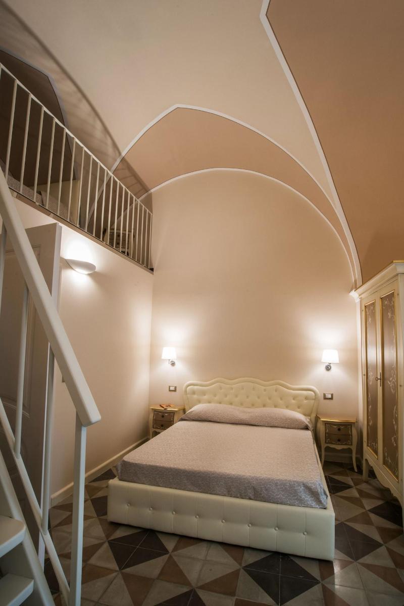 Palazzo Bove - Oda