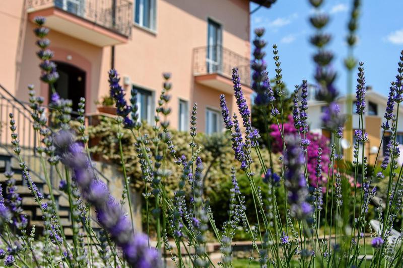 Casa Vittoria - Genel