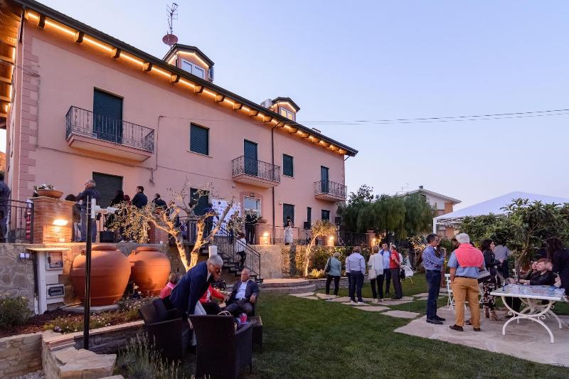 Casa Vittoria - Genel