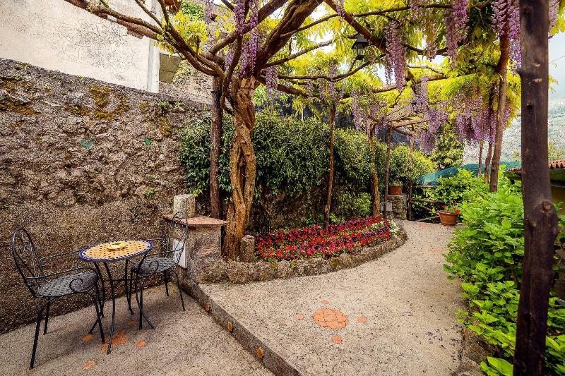 Il Roseto - Genel
