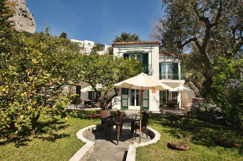 Casa Augusto - Genel
