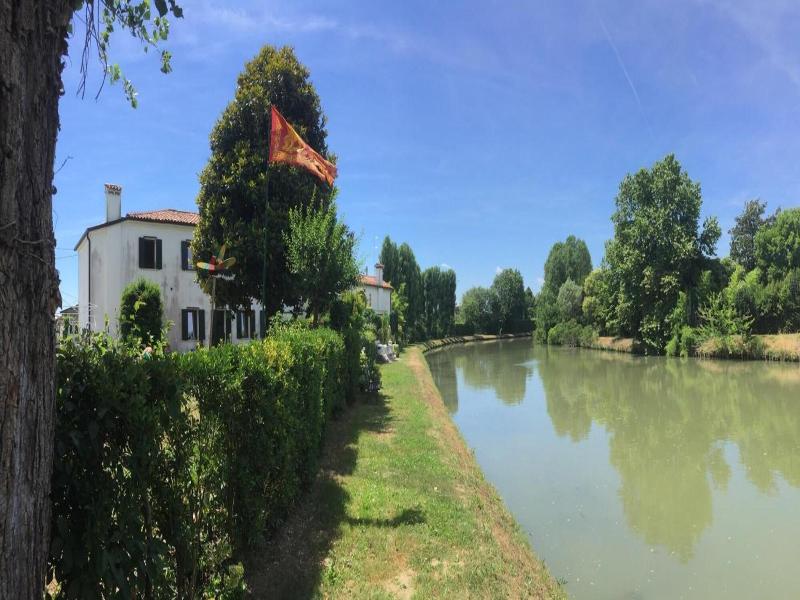 Dimora Naviglio B&B - Genel