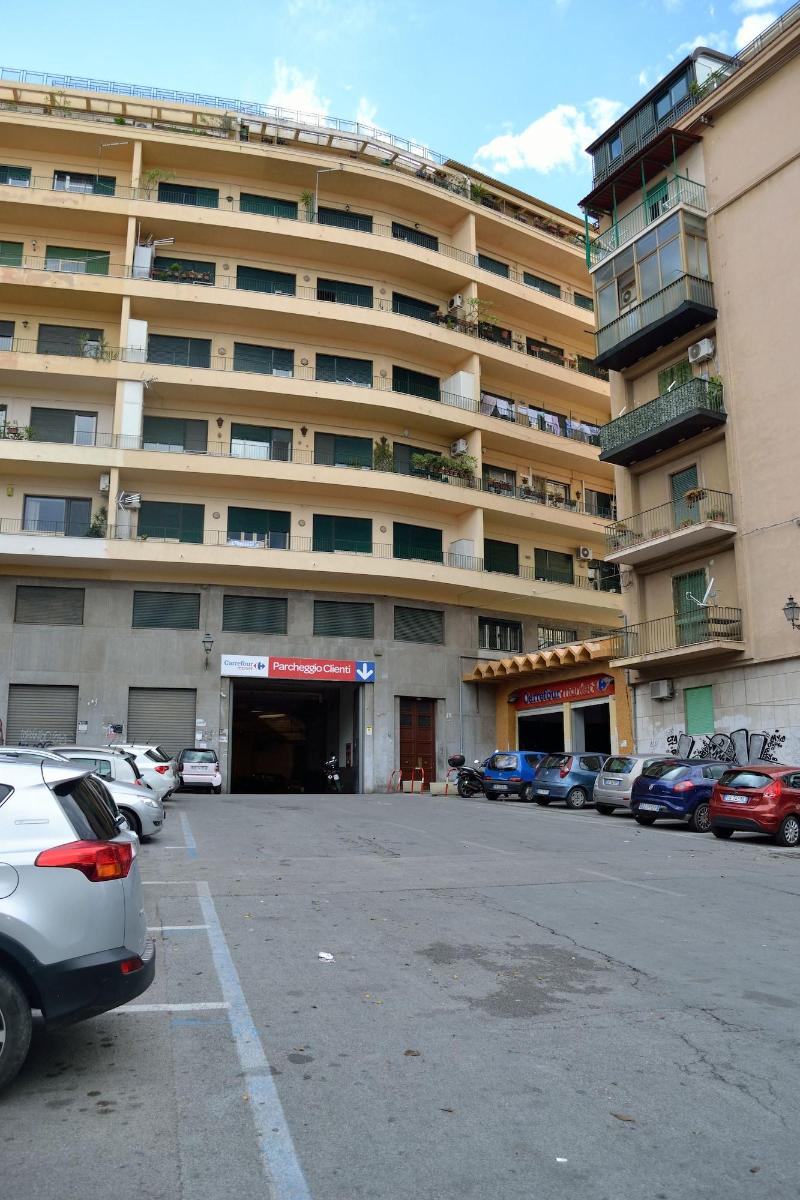 Piazza Marina - Genel