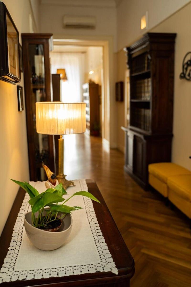 Moon Luxury Rooms & Apartments - Lobi