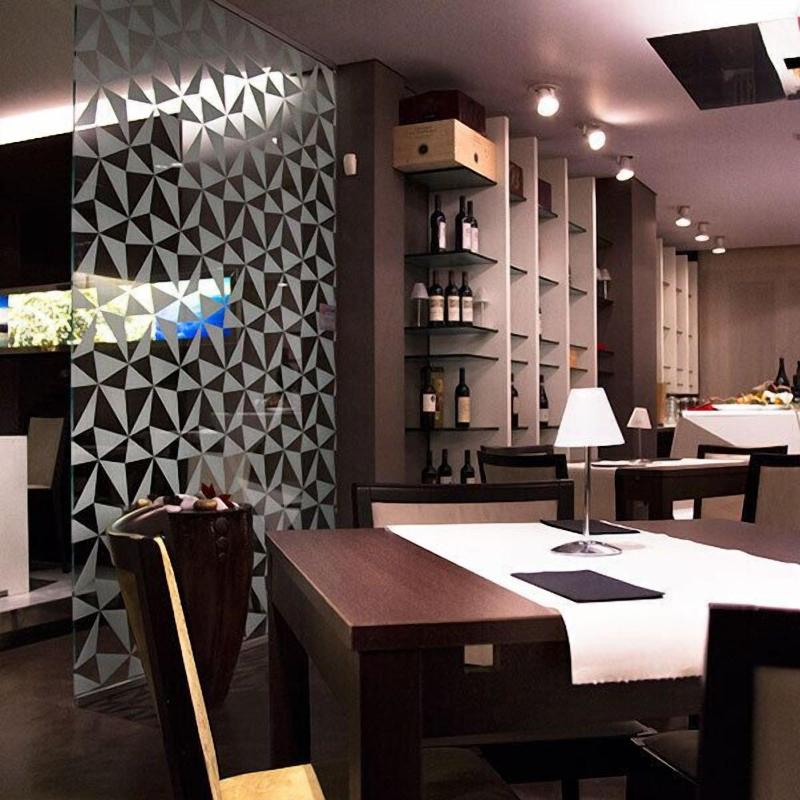 Zara Rooms & Suites - Bar