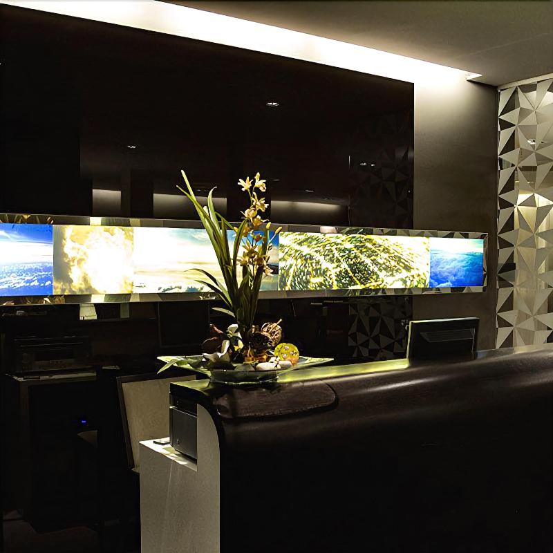 Zara Rooms & Suites - Lobi