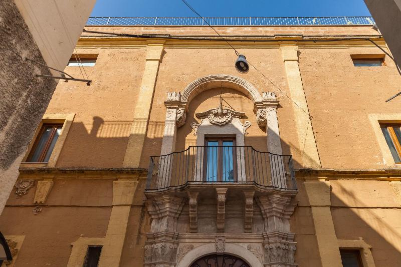 Palazzo De Luca - Genel