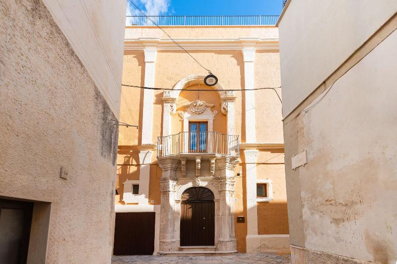 Palazzo De Luca - Genel