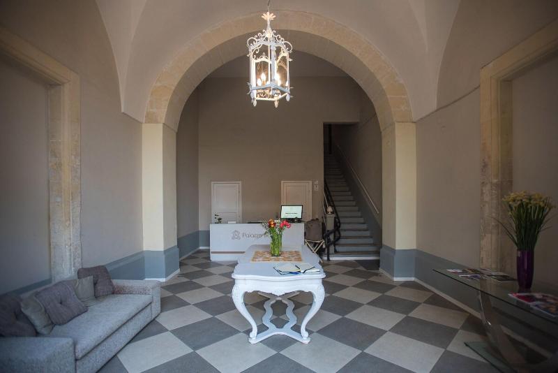 Palazzo Belsanti - Lobi