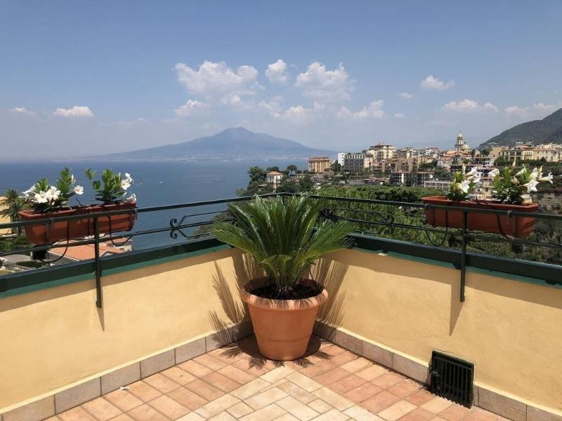 Vesuvio View - Genel
