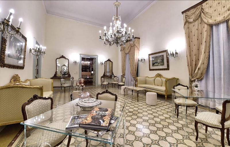 Palazzo Guido - Lobi