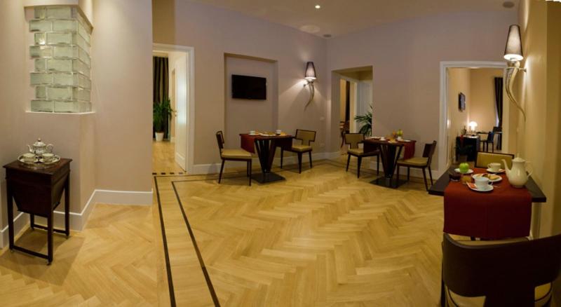 Cardilli Luxury Rooms - Lobi