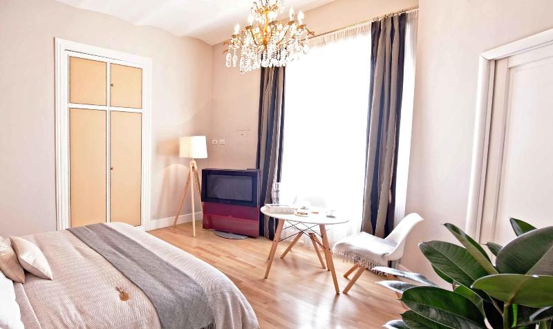 Cardilli Luxury Rooms - Oda
