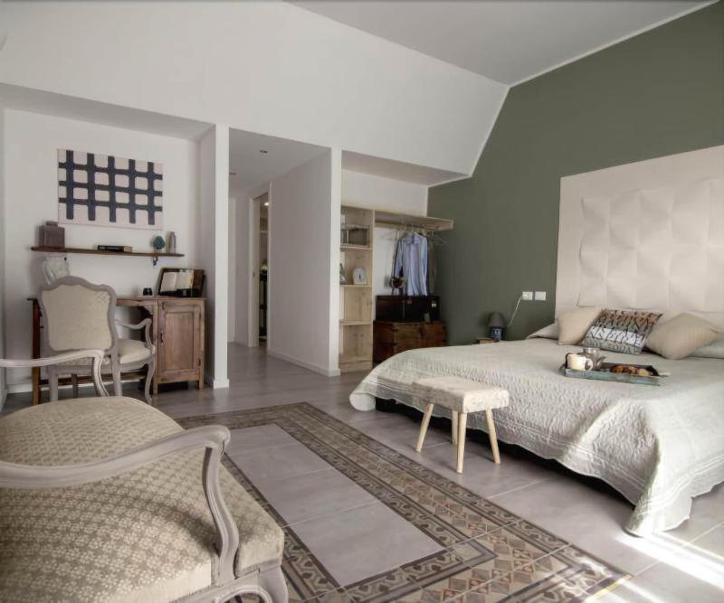 Ad Hoc Rooms - Oda