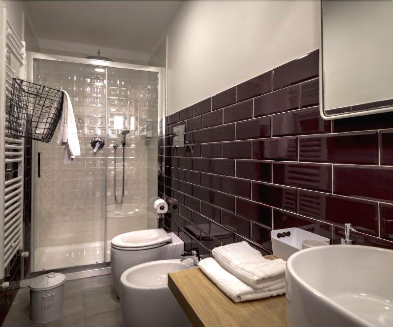 Ad Hoc Rooms - Oda