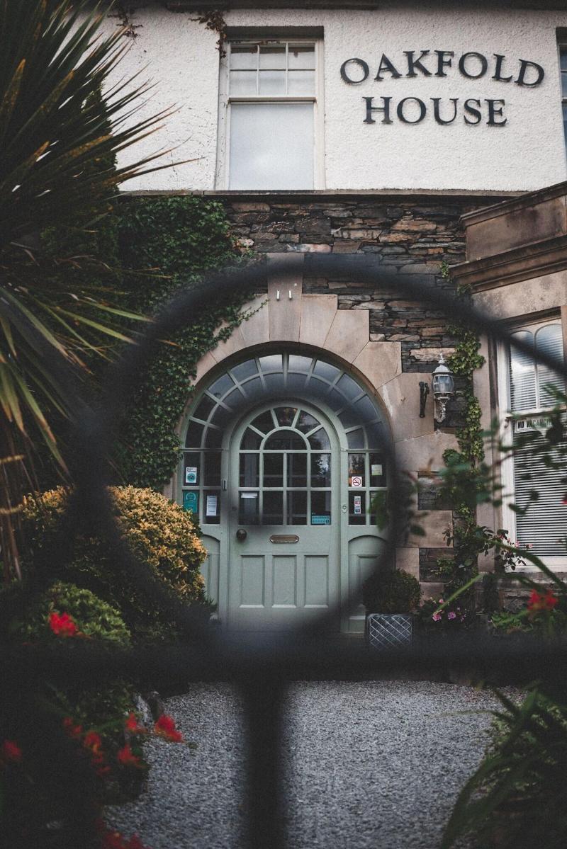 Oakfold House - Genel