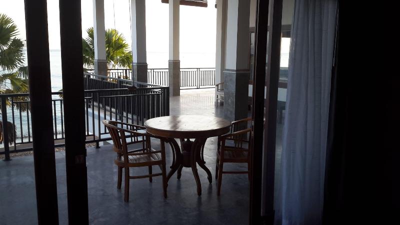 Amed Beach Villa - Lobi