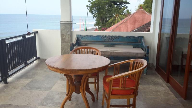 Amed Beach Villa - Oda