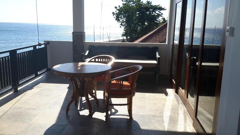 Amed Beach Villa - Oda