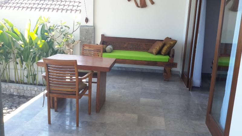 Amed Beach Villa - Oda