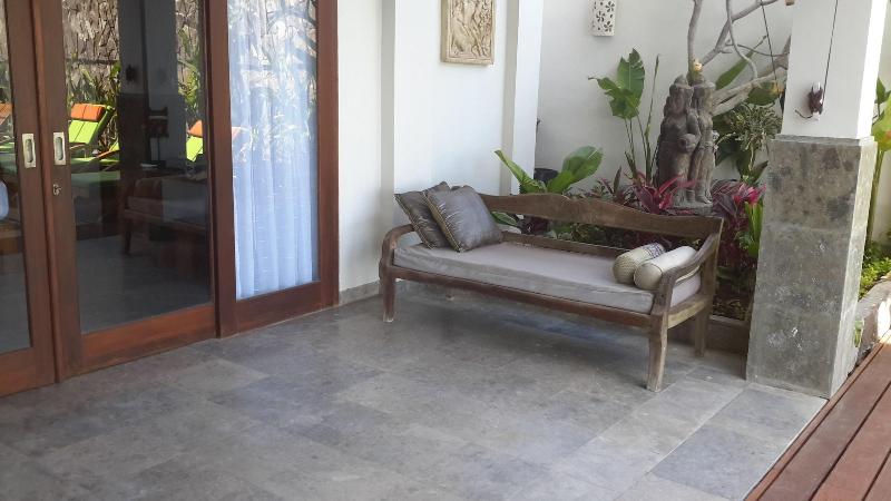 Amed Beach Villa - Oda