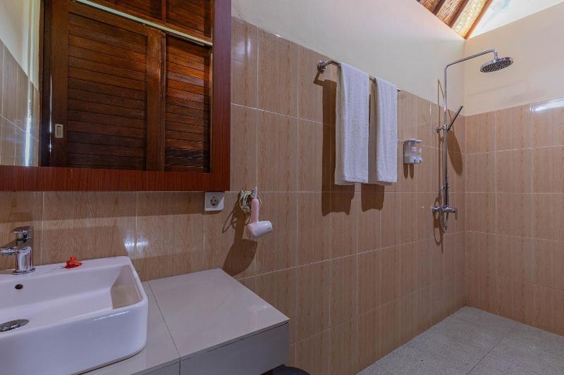 Tatak Bunut Villa Ceningan - Oda