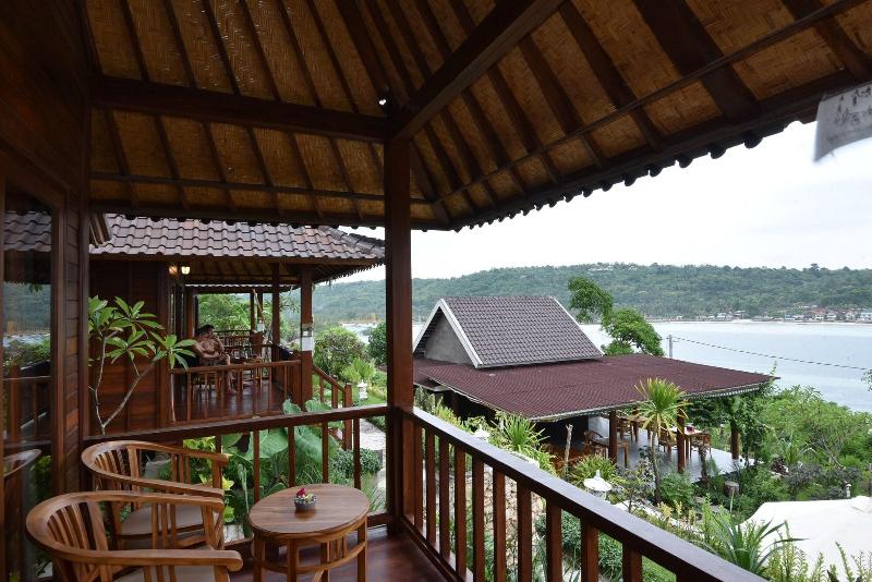 Sunday Huts Lembongan - Oda