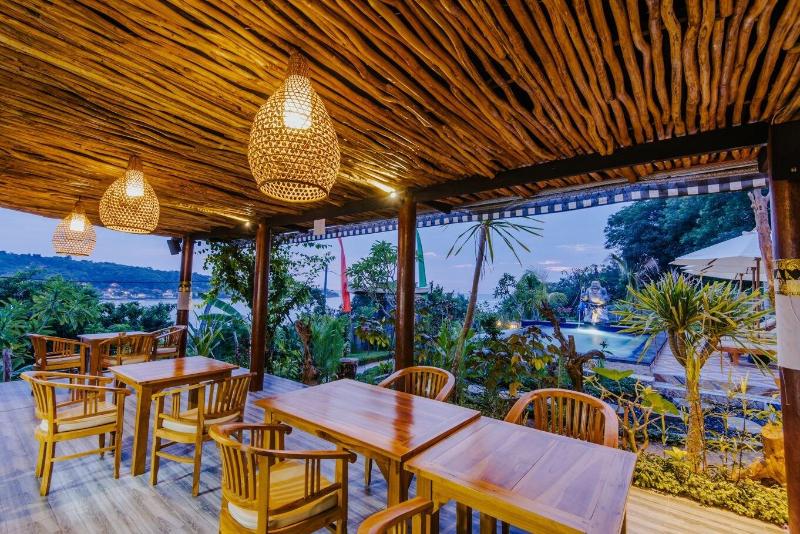 Sunday Huts Lembongan - Restoran