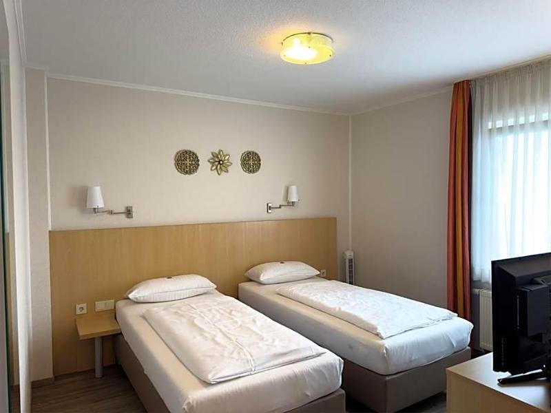 Hotel Manu - Genel