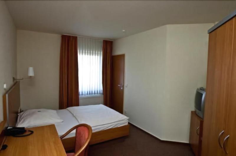 Hotel Manu - Oda