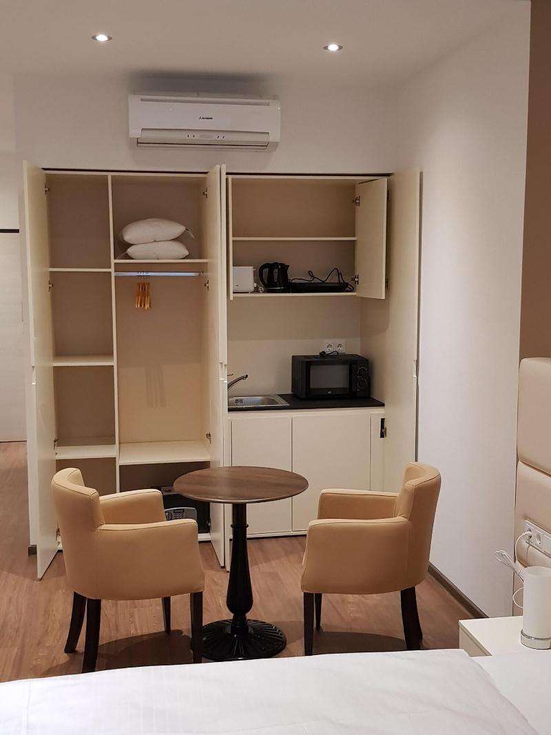Rheincity Hotel - Oda