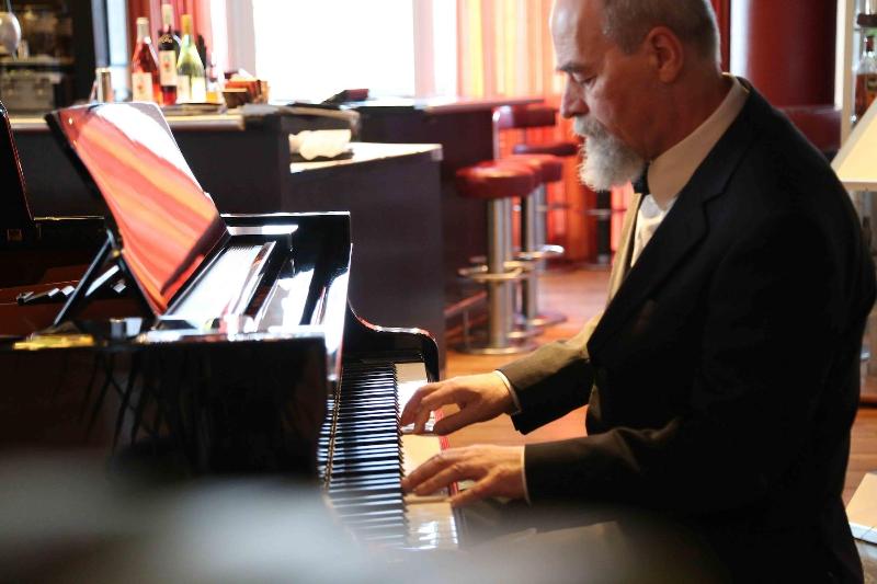 Strand Hotel Ha Bner - Bar