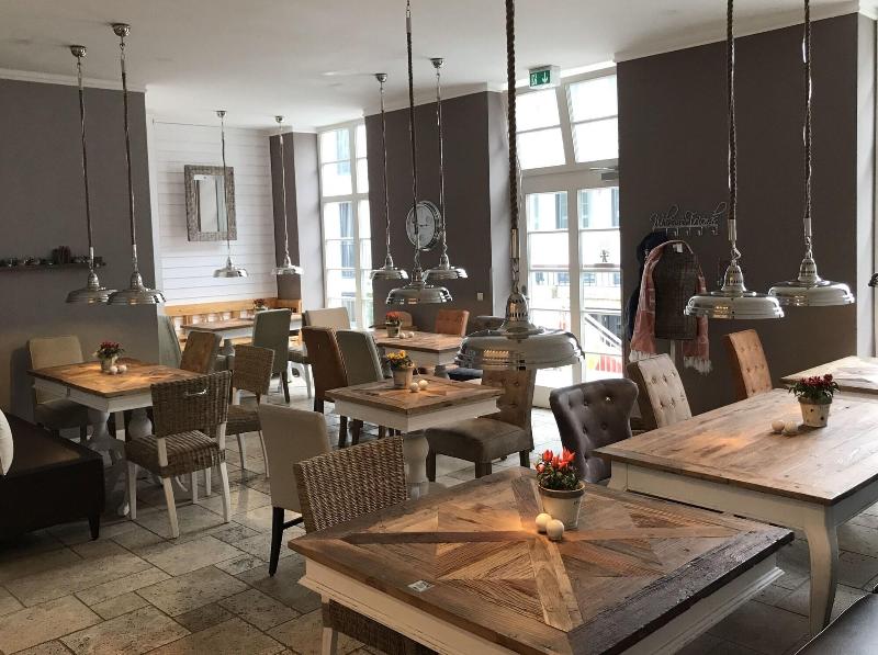 Suite Hotel Binz Familienhotel Ra Gen - Restoran