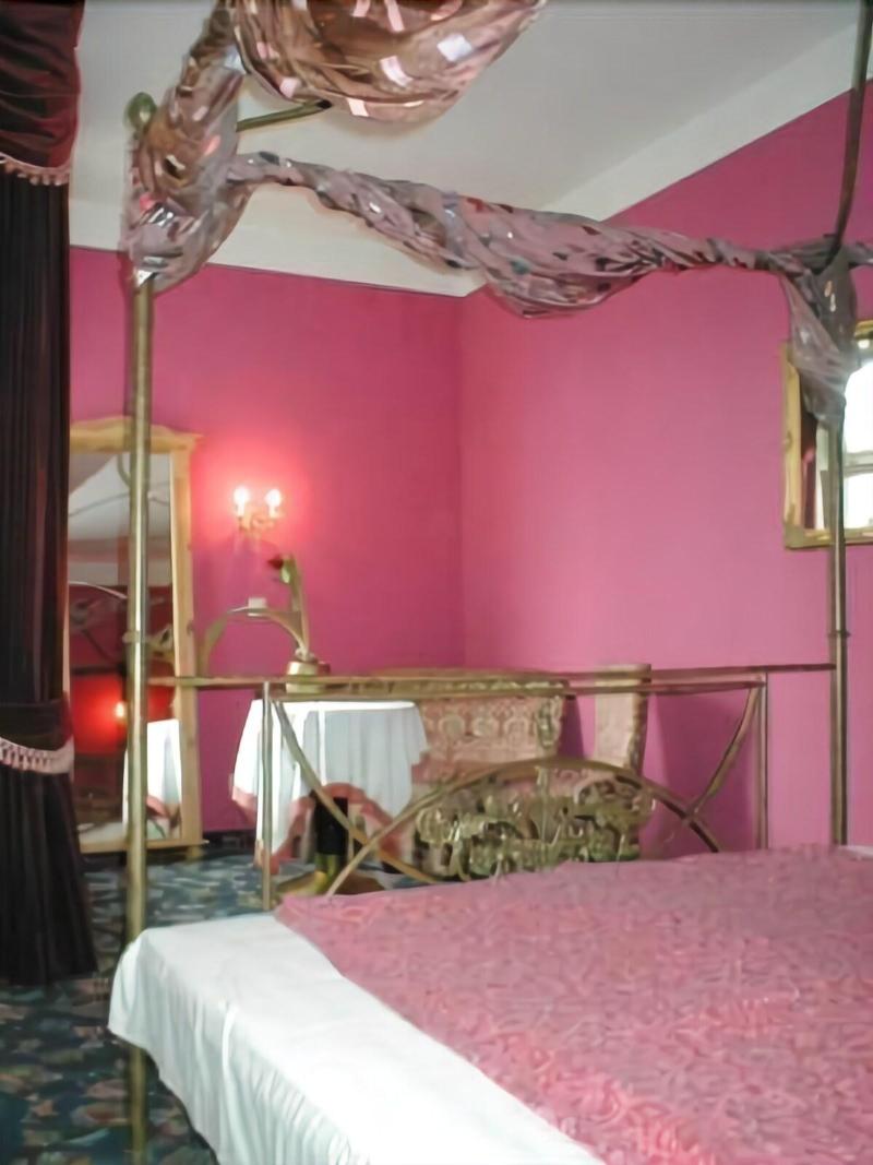 Hotel Village - Oda