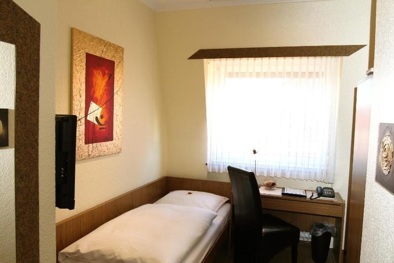 Firzlaffs Hotel Neuma Nster - Oda