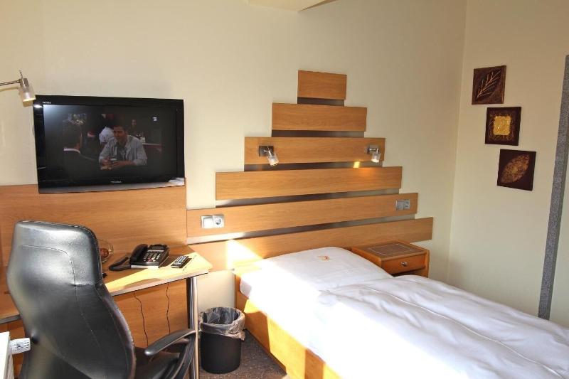 Firzlaffs Hotel Neuma Nster - Oda