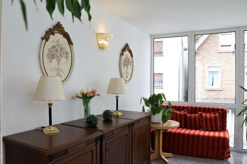 Hotel Neckarlux - Lobi