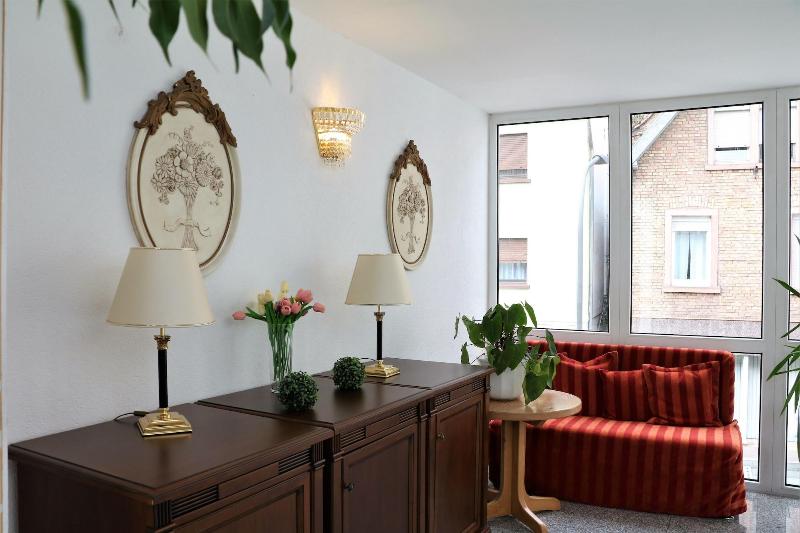 Hotel Neckarlux - Lobi
