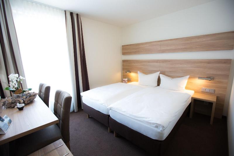 Hotel Und Restaurant Rose - Oda