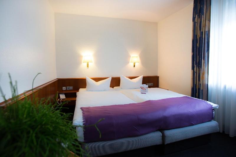 Hotel Und Restaurant Rose - Oda